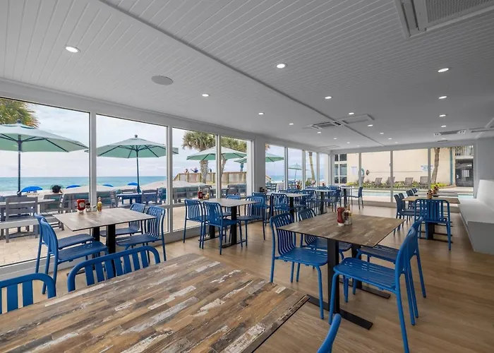 Deluxe Oceanfront King Room 1St Floor